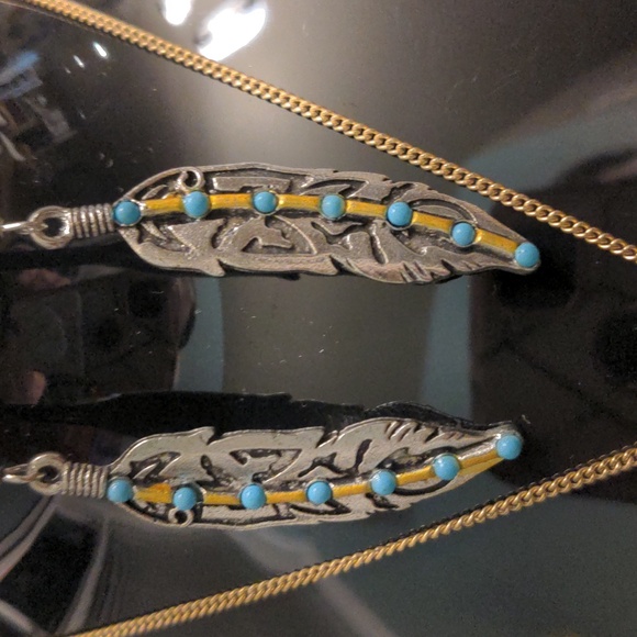 A473 Four Blue/Aqua Necklaces with Coordinating Pierced Earrings - Picture 7 of 12